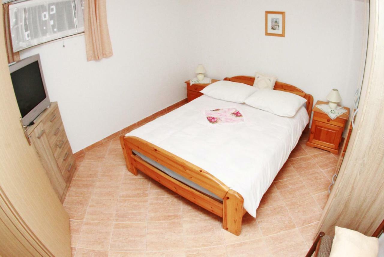 Ferienwohnung Raos Iva Trogir Exterior foto