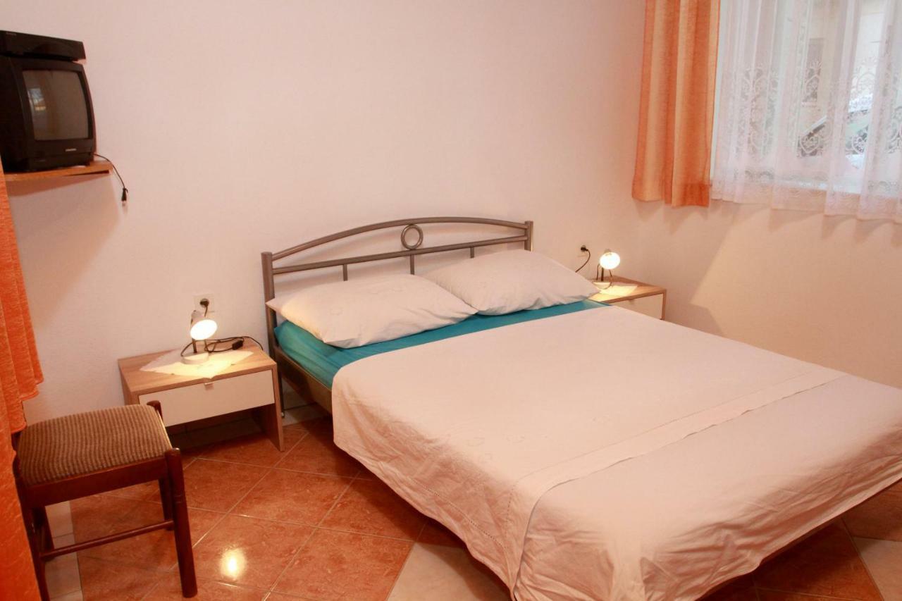 Ferienwohnung Raos Iva Trogir Exterior foto