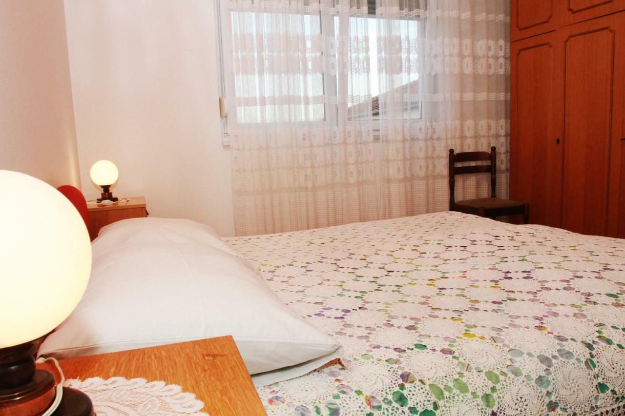 Ferienwohnung Raos Iva Trogir Exterior foto